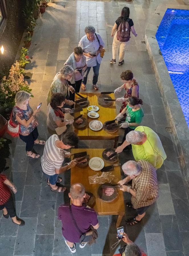 Camellia Eco Home &Tra My Restaurant Ниньбинь Экстерьер фото